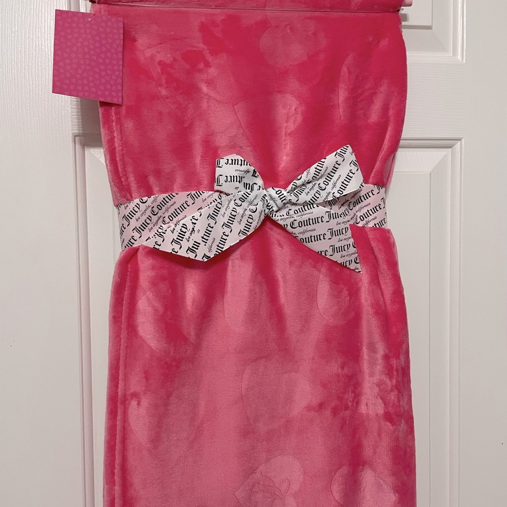 Juicy Couture hearts throw blanket